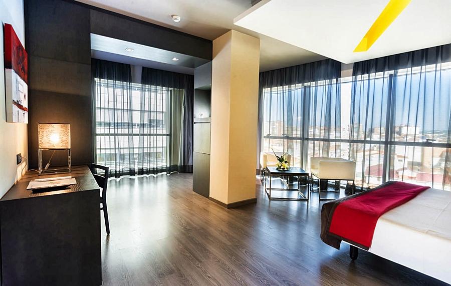 บี ลีฟ ซิตี้ เซ็นเตอร์ ทาลาเวรา Hotel ตาลาเวรา เดลา เรย์นา ภายนอก รูปภาพ