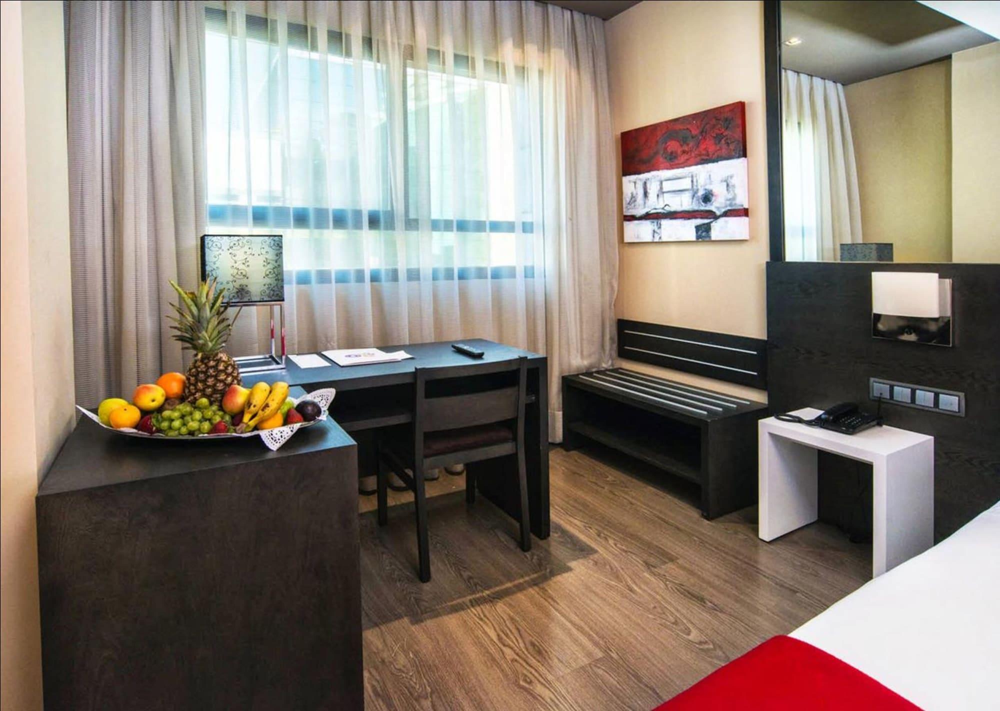 บี ลีฟ ซิตี้ เซ็นเตอร์ ทาลาเวรา Hotel ตาลาเวรา เดลา เรย์นา ภายนอก รูปภาพ