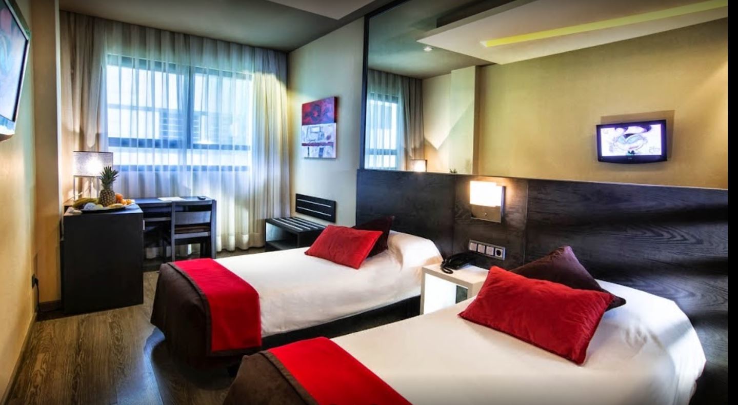 บี ลีฟ ซิตี้ เซ็นเตอร์ ทาลาเวรา Hotel ตาลาเวรา เดลา เรย์นา ภายนอก รูปภาพ