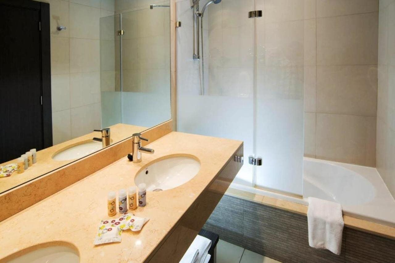 บี ลีฟ ซิตี้ เซ็นเตอร์ ทาลาเวรา Hotel ตาลาเวรา เดลา เรย์นา ภายนอก รูปภาพ